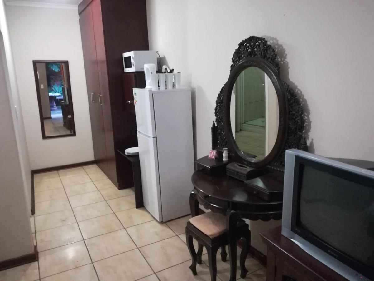 Sun Deck Lodge Hartbeespoort Zewnętrze zdjęcie
