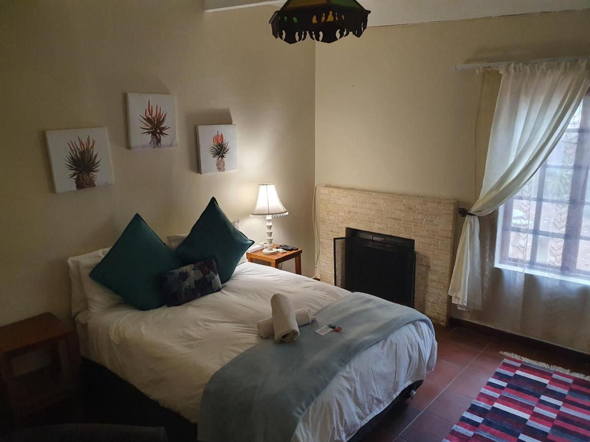Sun Deck Lodge Hartbeespoort Zewnętrze zdjęcie