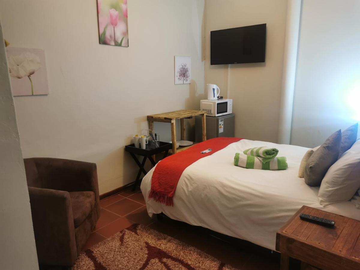 Sun Deck Lodge Hartbeespoort Zewnętrze zdjęcie
