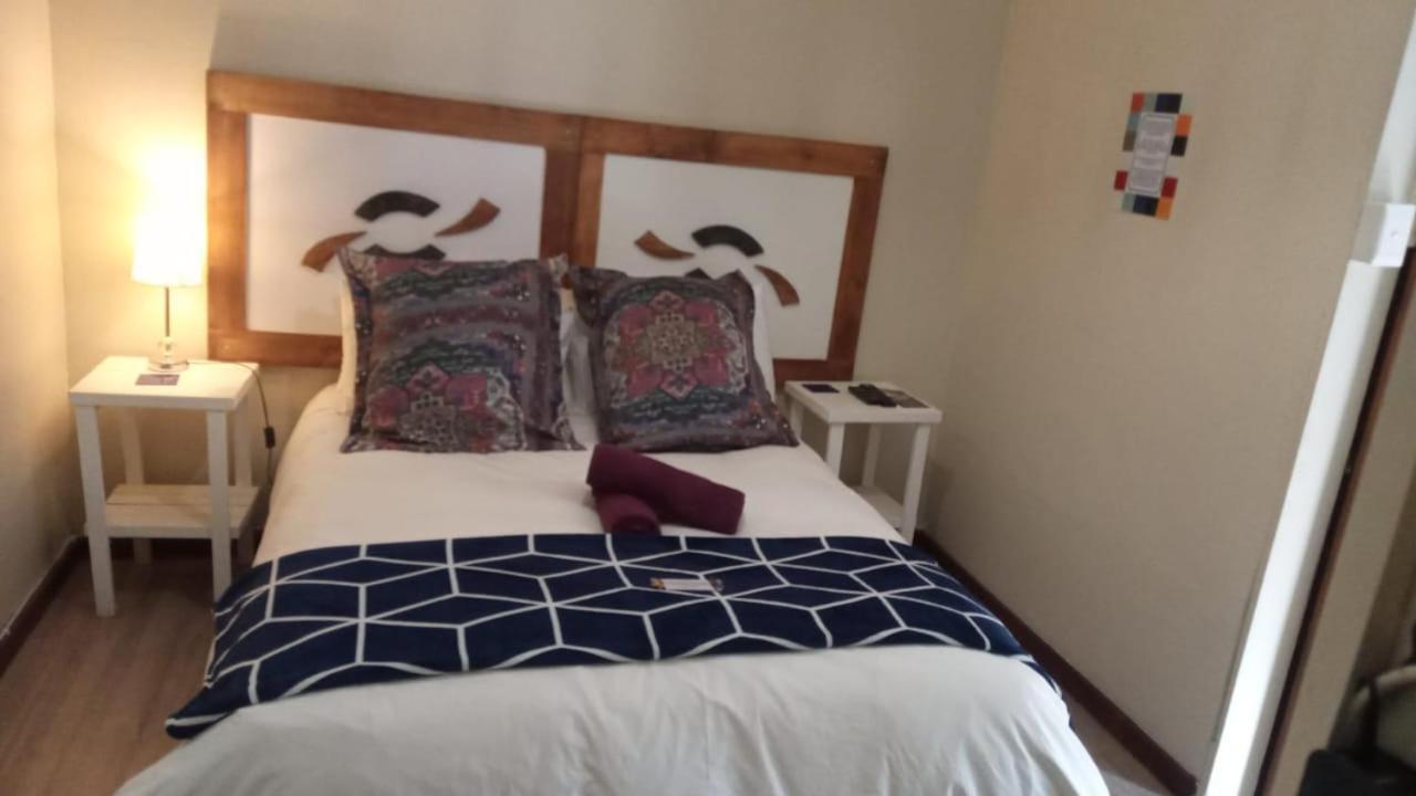 Sun Deck Lodge Hartbeespoort Zewnętrze zdjęcie